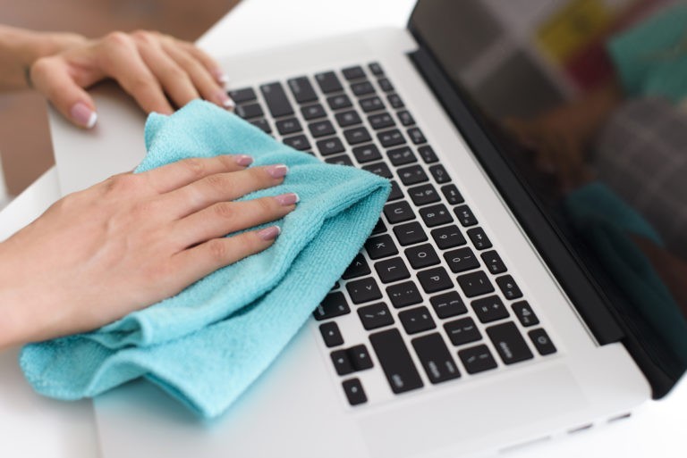 Comment entretenir et nettoyer son clavier et sa souris d’ordinateur ?
